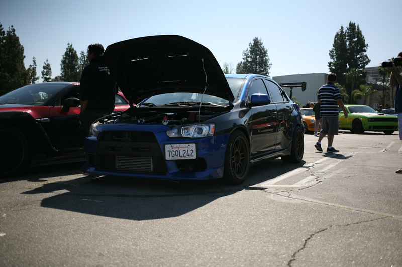Illustration for article titled Supercar Sunday. Here are pictures.